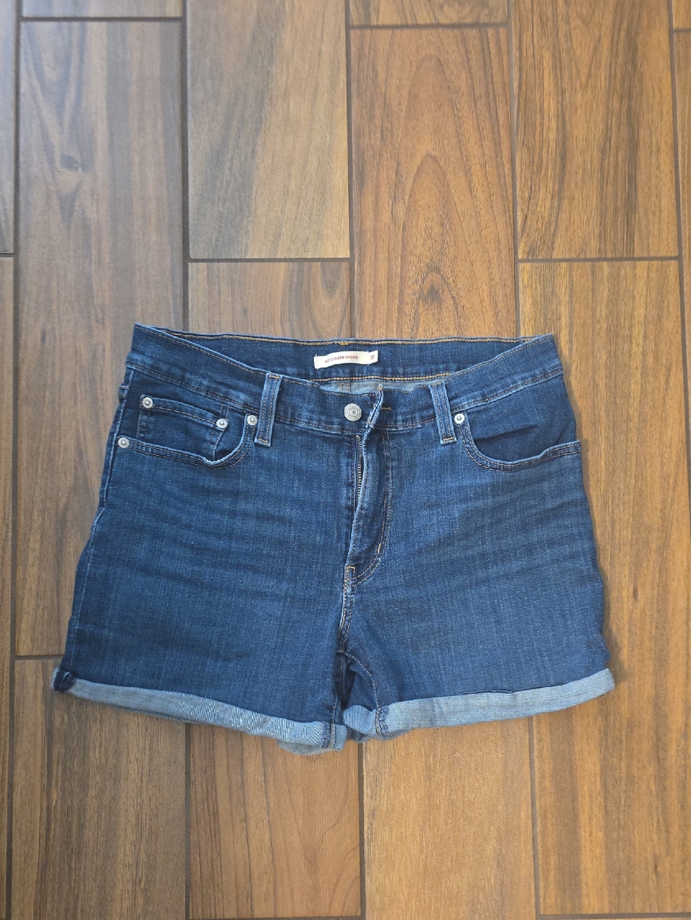 Levis Classic Dark Blue Denim Roll-Cuff Women's Shorts